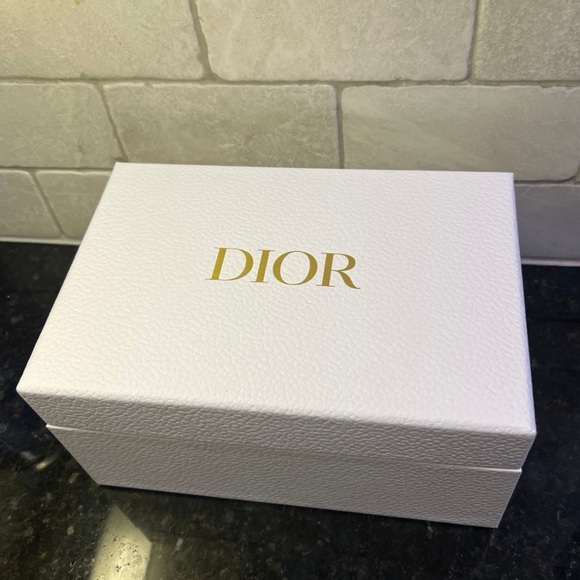Dior Limited Edition Vanity Mirror Jewelry Box - Picture 6 of 10
